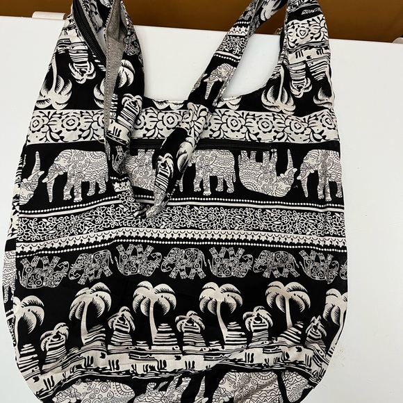 African print black and white - Picture 2 of 3